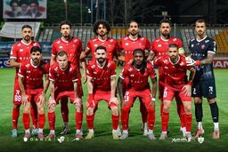 پیرمردها باید از پرسپولیس بروند؛ خوشحالم که مربی ایرانی انتخاب شد