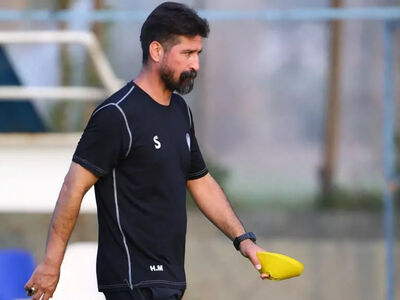 واکنش مربی گل‌گهر به باخت مقابل پرسپولیس و فولاد