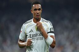 آرنولد از هو شدن ناراحت شد