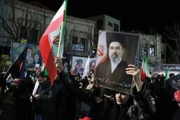 مراسم استقبال از زنان فوتبالیست در تبریز+ عکس