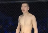 ستاره 30 ساله MMA پس از نجات 4 نوجوان غرق شد
