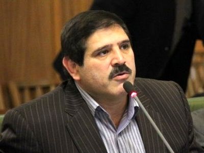 واکنش عباس جدیدی به خسارت مغازه‌اش: من چه کسی باشم که جلوی مردم چرتکه بیندازم؟