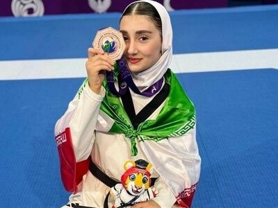 تقدیم مدال‌‌های جهانی به کوچکترین شهید جنگ و دختر ایران