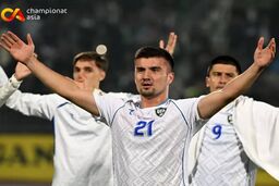 عکس یادگاری ازبکها با شکست ایران