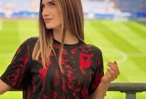 عکس هایی جذاب از زیباترین داور زن اروپا