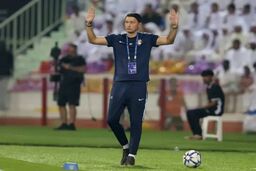 سردار آزمون لج سرمربی العین را درآورد
