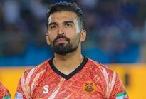 مدافع شهربابک: بله، جلوی دروازه توپ به دستم خورد!