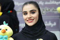 عکس هایی جذاب از زهرا کیانی، داور برنامه کاپیتان