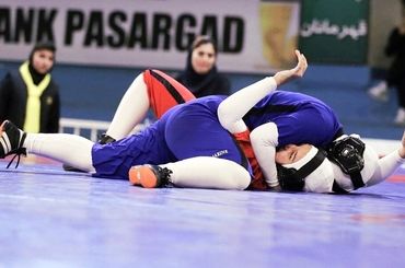 کشتی کج زنان در ایران/ ویدیو 