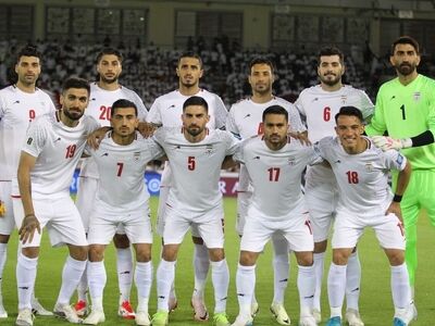 عکس بازیکن های تیم ملی ایران کنار ساحل
