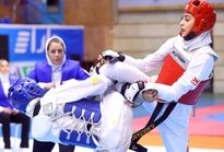 عکس | ستاره ورزش ایران امدادگر شد/خانم کاپیتان در لباس هلال احمر