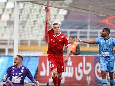 مدافع پرسپولیس در آستانه فسخ قرارداد/ تارتار این بازیکن را نمی‌خواهد