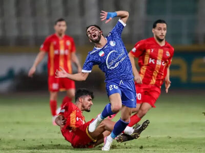 یک فصل عجیب در انتظار استقلال و سهراب