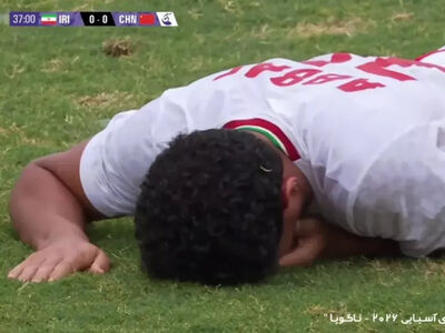 پدیده لیگ مصدوم شد و بیرون رفت/ عکس